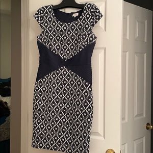 Stretchy knit navy print dress with cinched waist